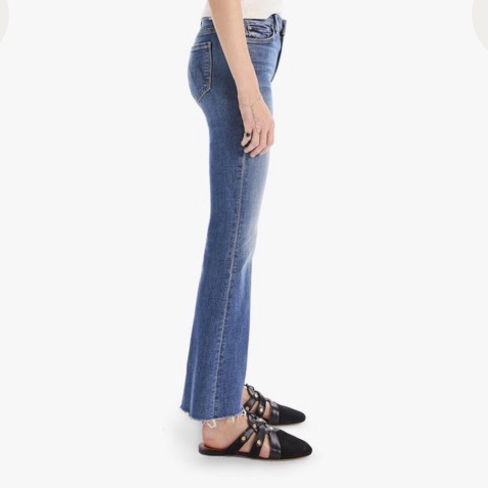 MOTHER The Weekend Fray Jeans 'Walking on Coals' Wash - Picture 3 of 9